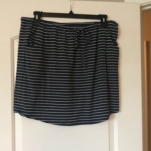 Navy striped drawstring casual skirt with pockets